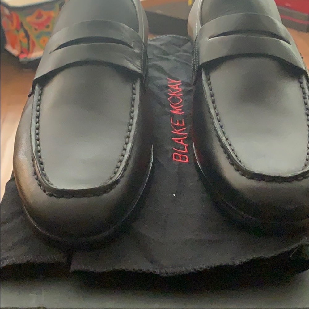 Blake McKay Skyler Black Loafer - Picture 4 of 11